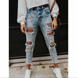 Lizard Thicket distressed jeans